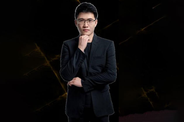 金牌教练  — 杨鑫